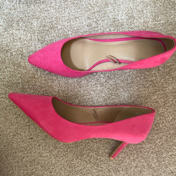 Shoes - Picture 2 of 2